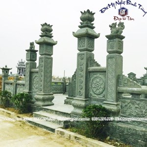 Cột đá xanh rêu 05