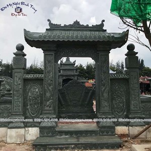 Cổng đá xanh rêu 01