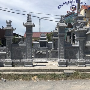 Cổng đá xanh đen 04