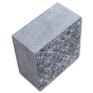 Cubic xanh đen khò lửa